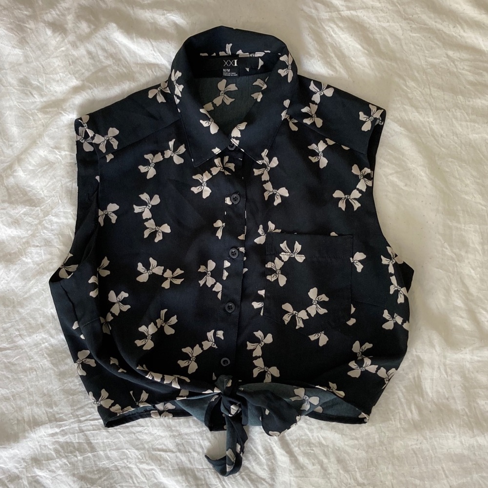 Forever 21 Bow Crop Top